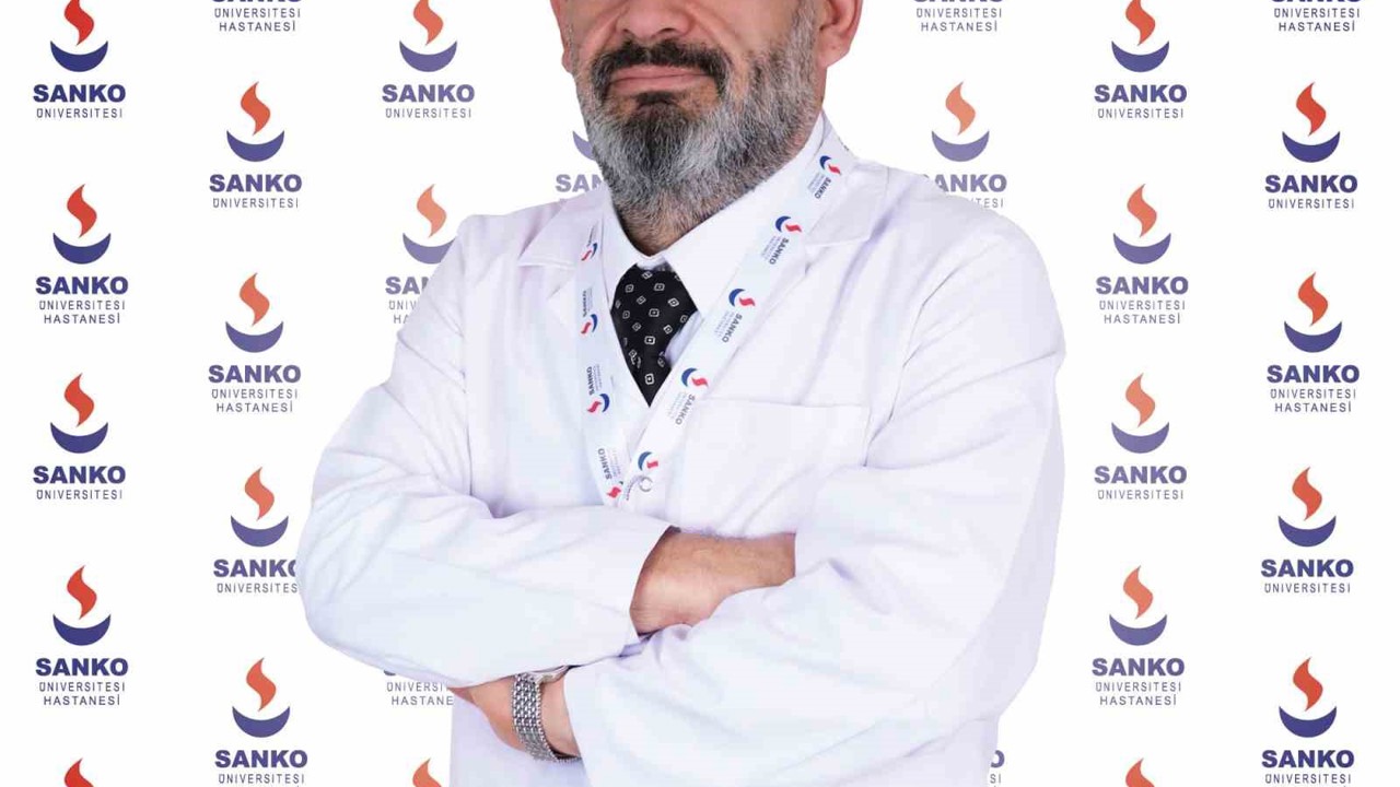 Prof. Dr. Yıldırım: "Memede hissedilen her kitle, kanser olmasa da değerlendirilmelidir"
