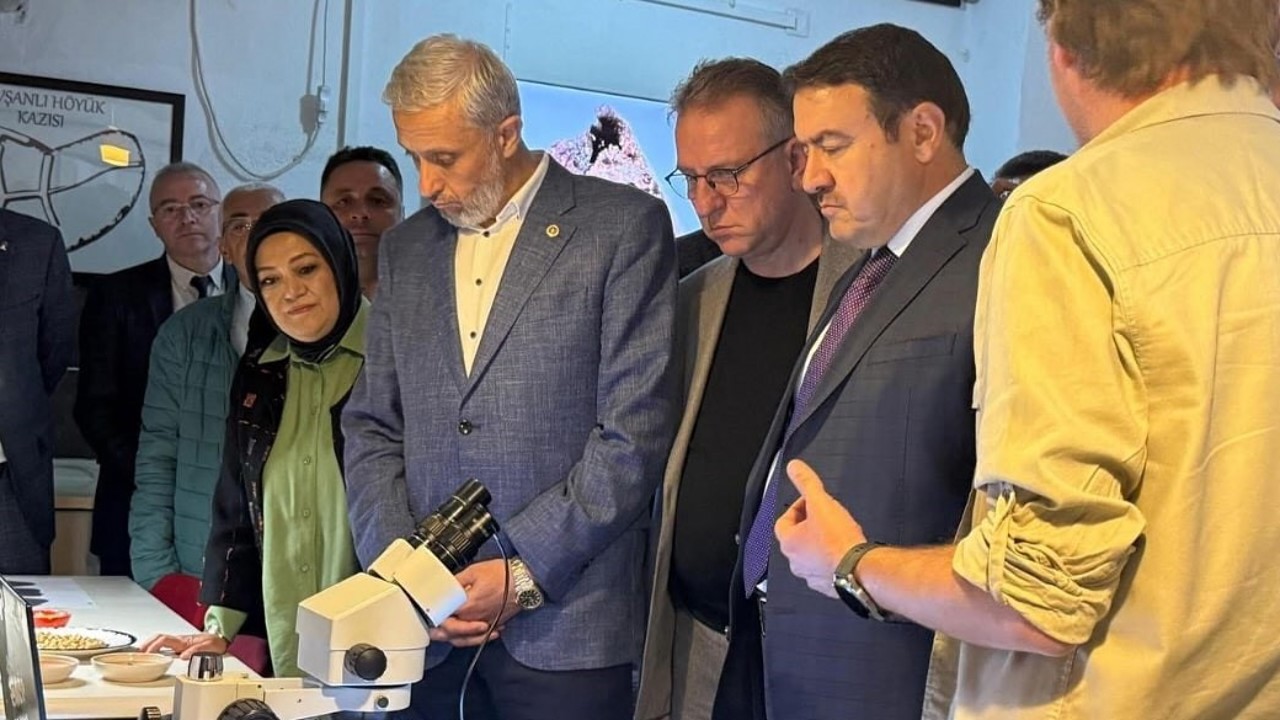 Milletvekili Demir ve Vali Işın’dan Tavşanlı Höyük kazı alanında inceleme
