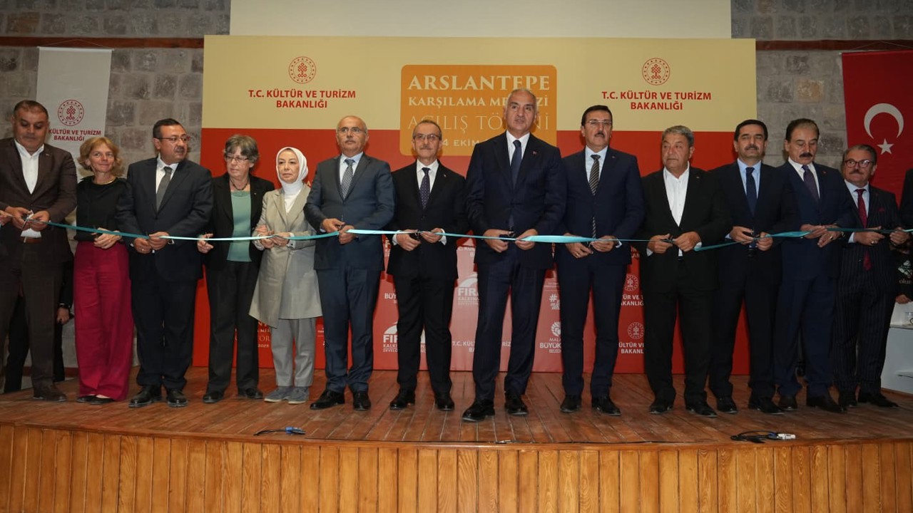 Bakan Ersoy: "Arslantepe, insanlık tarihinde devletleşme sürecine ışık tutan eşsiz bir merkezdir"
