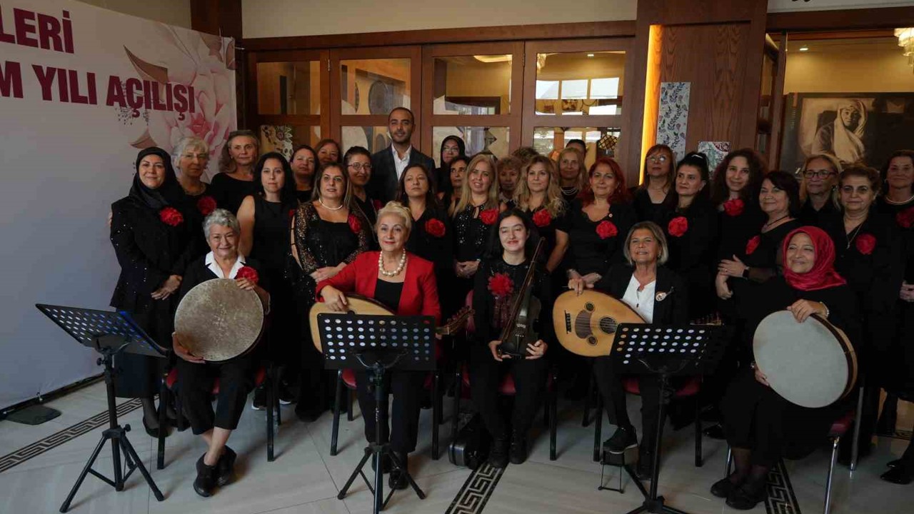 Gaziosmanpaşa Belediyesi Kadın Sanat Merkezleri’nde yeni eğitim dönemi açıldı
