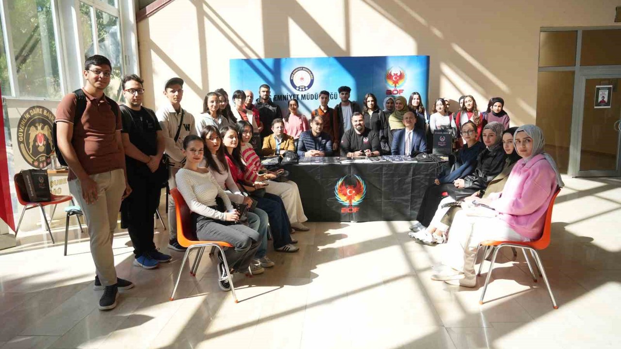 Muş’ta "El Ele Güvenli Geleceğe" projesiyle öğrencilere bilinçlendirme çalışması
