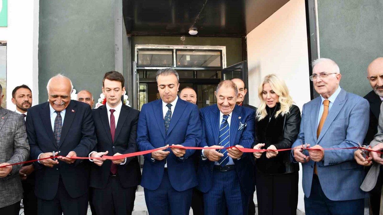 Çıldır Öğretmenevi hizmete açıldı
