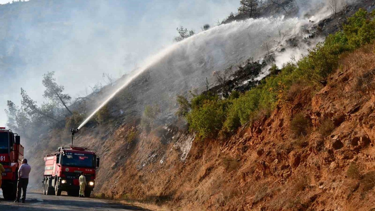 Kepsut yangını kontrol altında
