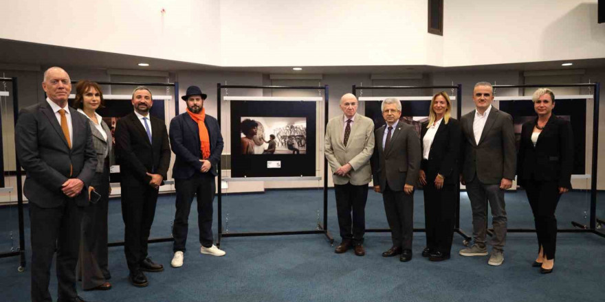 Fotoğrafları Küba’da çekti, sergiyi İzmir Ekonomi’de açtı