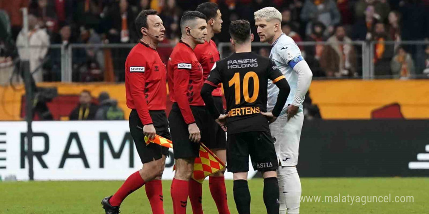 Galatasaray - Adana Demirspor maçı tatil edildi