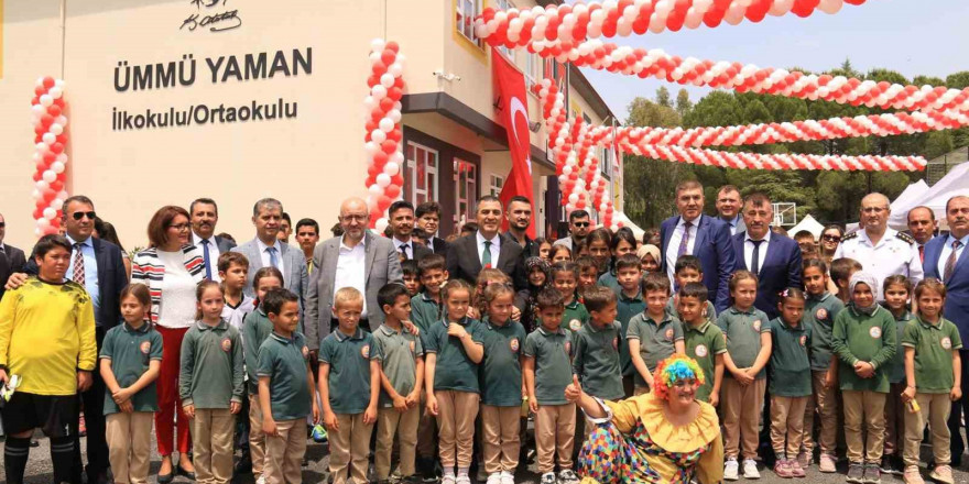 Hayırsever tarafından yapılan Karacaören Ümmü Yaman İlkokulu ve Ortaokulu törenle açıldı