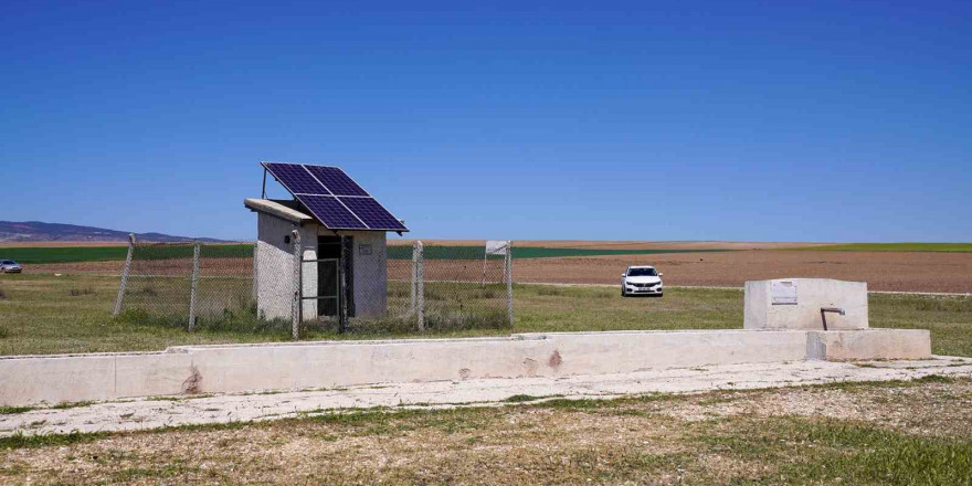 Hırsızlar güneş enerjisiyle sulama sistemini hedef aldı