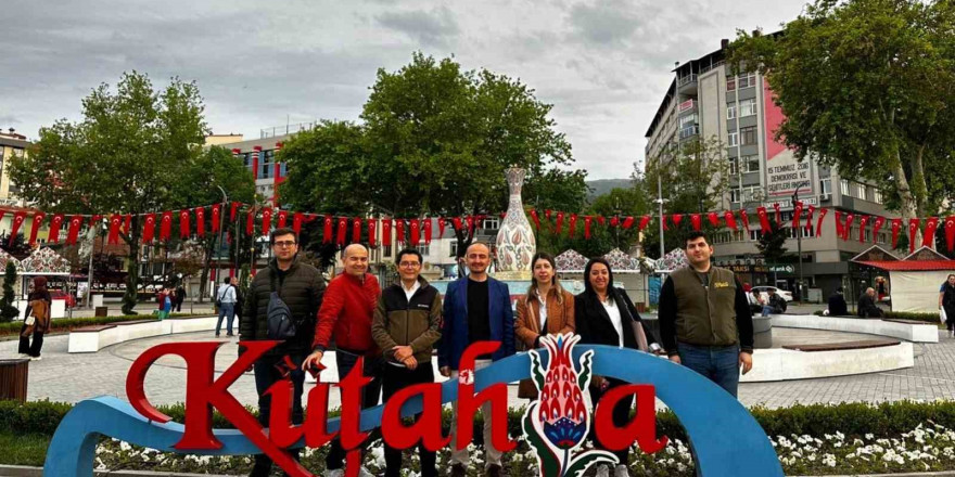 İzmir Bilimpark yönetim ekibinden Kütahya Tasarım Teknokent’e ziyaret
