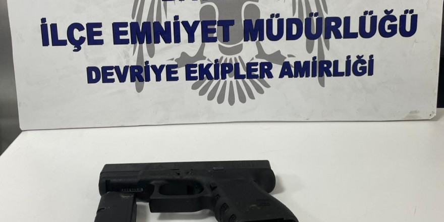 İzmir’de 33 yıl hapis cezasıyla aranan cinayet zanlısı yakalandı