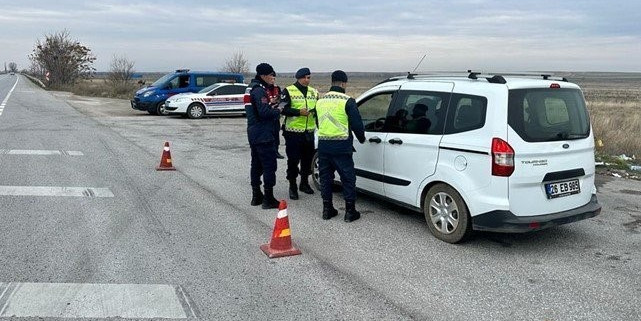 Jandarma ekiplerinin trafik denetimde 7 milyon TL ceza yazıldı