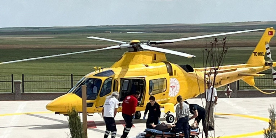 Kalp krizi geçiren hasta için helikopter ambulans havalandı