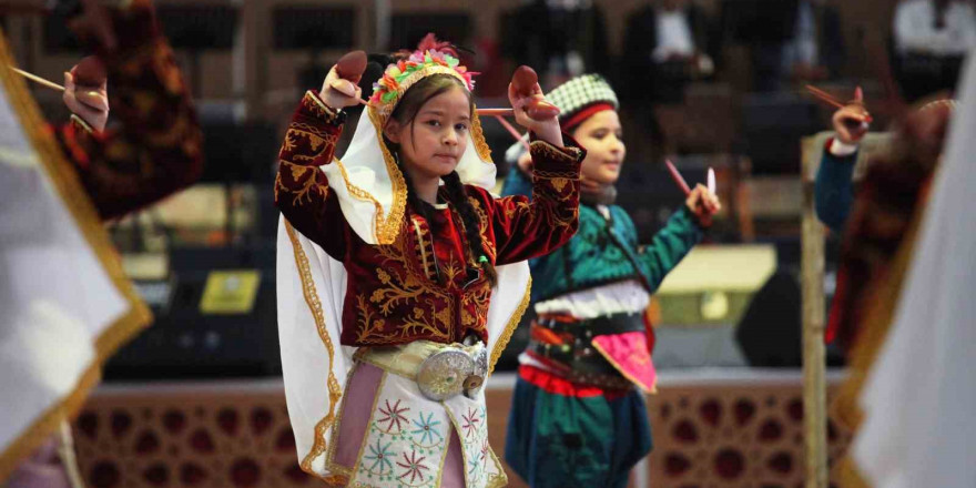 Konya’da 23 Nisan Ulusal Egemenlik ve Çocuk Bayramı coşkuyla kutlandı
