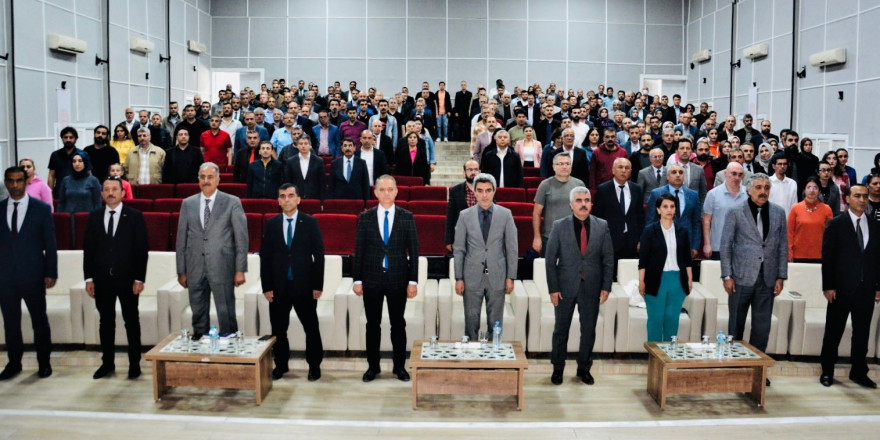 Malatya’da, 'Türkiye Yüzyılı Maarif Modeli' müfredatı hakkında bilgilendirme toplantısı