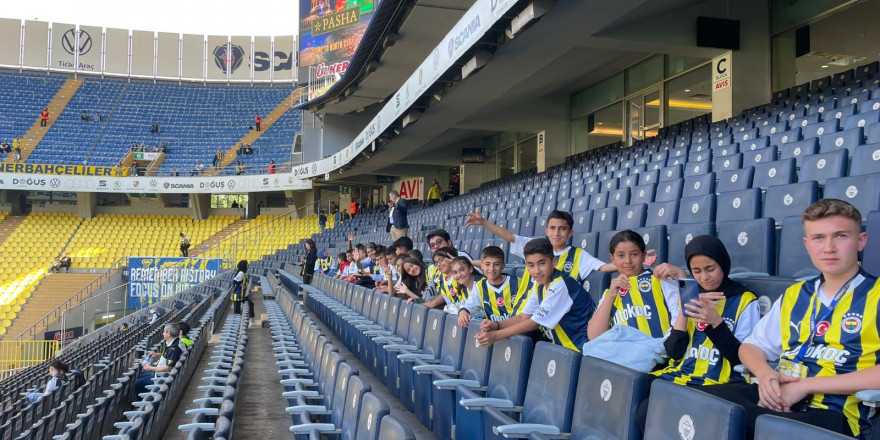 Malatyalı depremzede çocuklara Fenerbahçe Başkanı Ali Koç’tan sürpriz