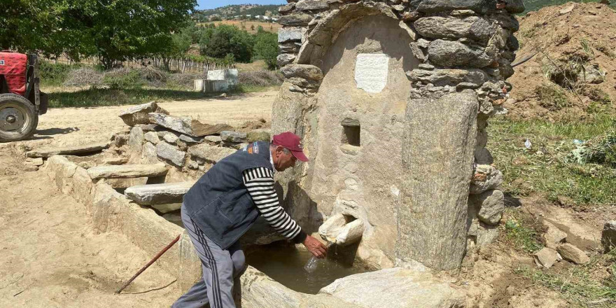 Manisa’da 200 yıllık çeşme yeniden hayat buldu