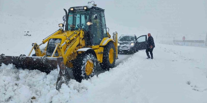 Meteoroloji uyarmıştı: Kars’ta yoğun kar yağışı