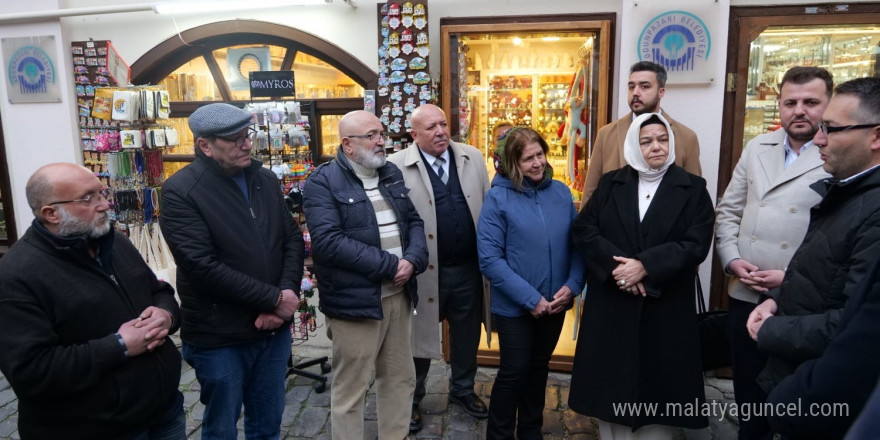 Milletvekili Gürcan, Tarihi Atlıhan Çarşısı’nda esnafın sıkıntılarını dinledi