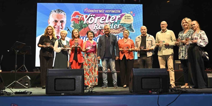 Muratpaşa’nın, Yöreler Renkler Festivali sona erdi