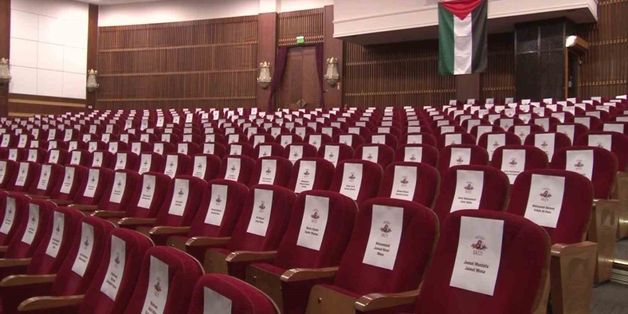 Pendik’te Tay filminin izletildiği salonun koltukları Gazze’de katledilen çocuklara ayrıldı