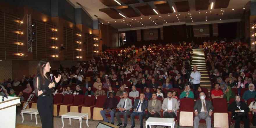 Şahinbey’de 9 Mayıs Dünya Çölyak Günü Semineri düzenlendi