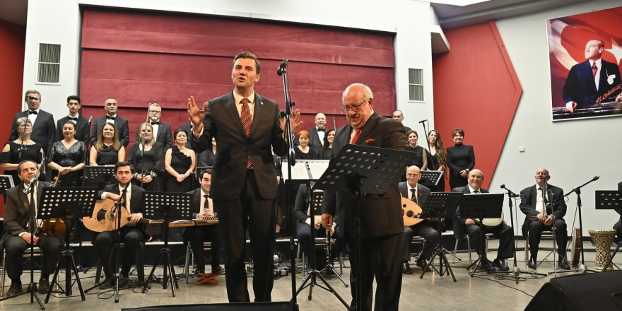 Selim Öztaş korosundan Manisa’da musiki ziyafeti