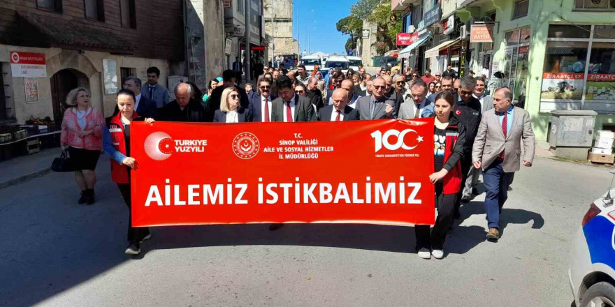Sinop’ta 'Ailemiz İstikbalimiz' yürüyüşü