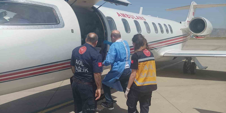 Şırnak’ta rahatsızlanan 20 günlük bebek ambulans uçakla Ankara’ya sevk edildi