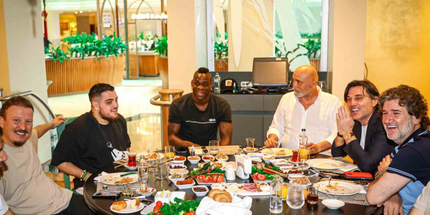 Vincenzo Montella, Adana Demirspor yöneticileriyle kahvaltıda bir araya geldi