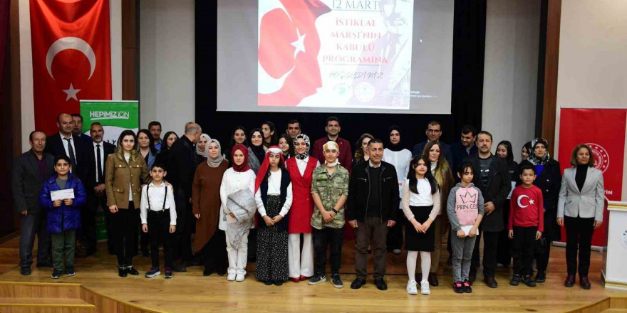 Yeşilyurt’ta İstiklal Marşı’nı güzel okuma yarışması düzenlendi