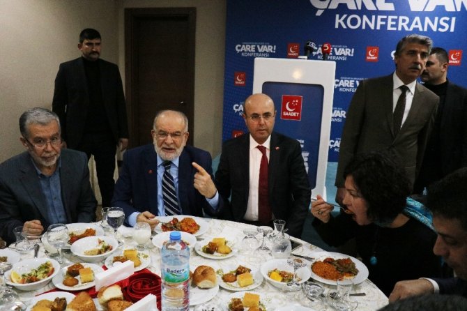 SP Lideri Karamollaoğlu: “Herkes lidere bakarak kendisine çeki düzen verir”