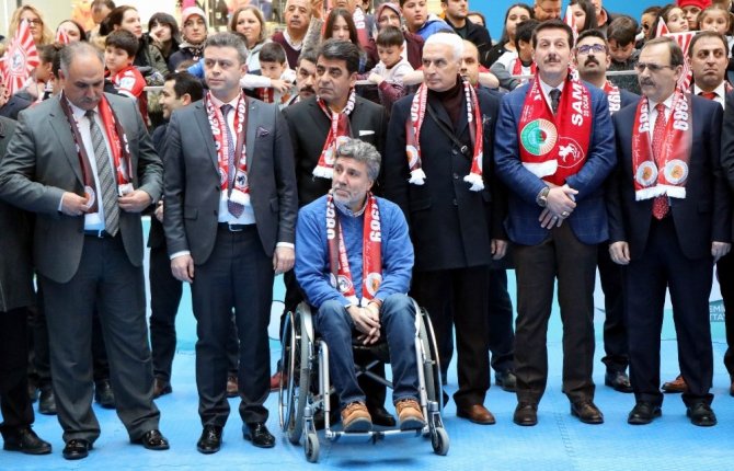 Samsunspor kazada ölen futbolcularını unutmadı