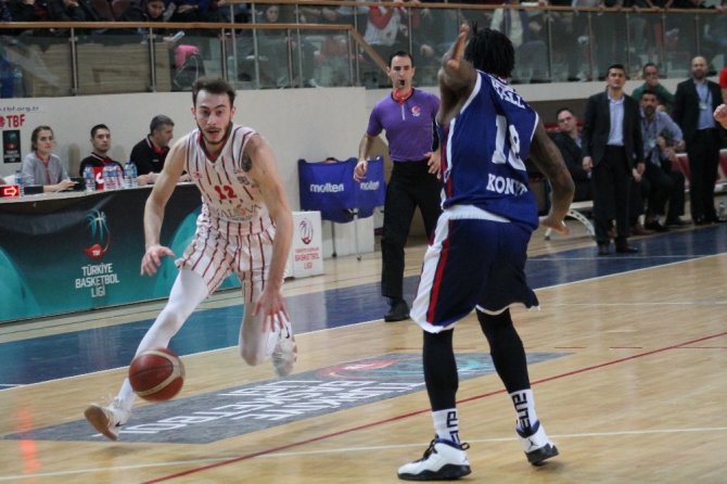 Türkiye Basketbol Ligi: Yalova Belediyespor: 95 - Selçuklu Basketbol: 93