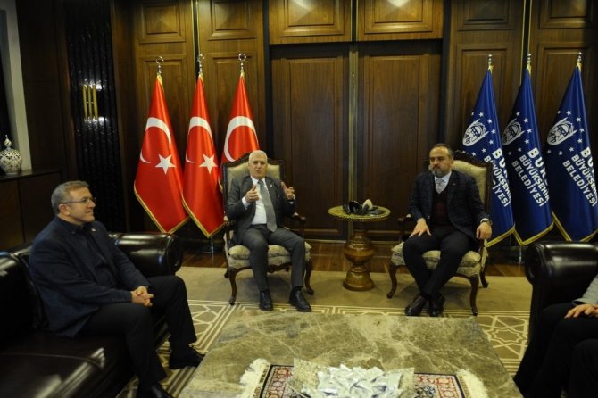 Bursa’da iki büyükşehir başkan adayı buluştu
