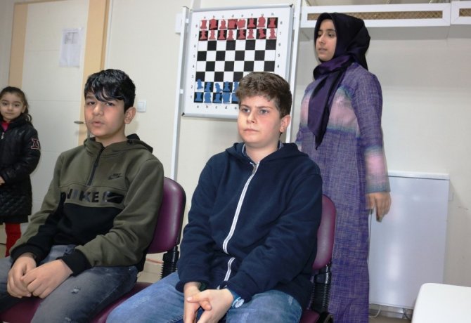 Körleme satrancın ustaları Diyarbakır’da yetişiyor