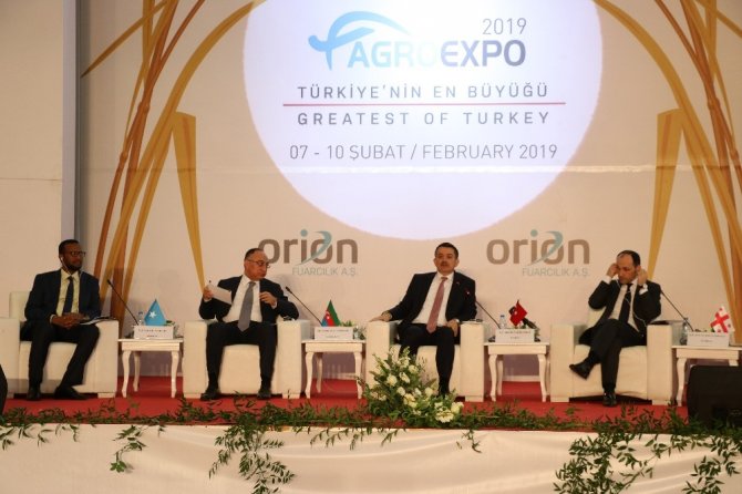 7 ülkenin tarım bakanları İzmir’deki Tarım Zirvesi’nde bir araya geldi