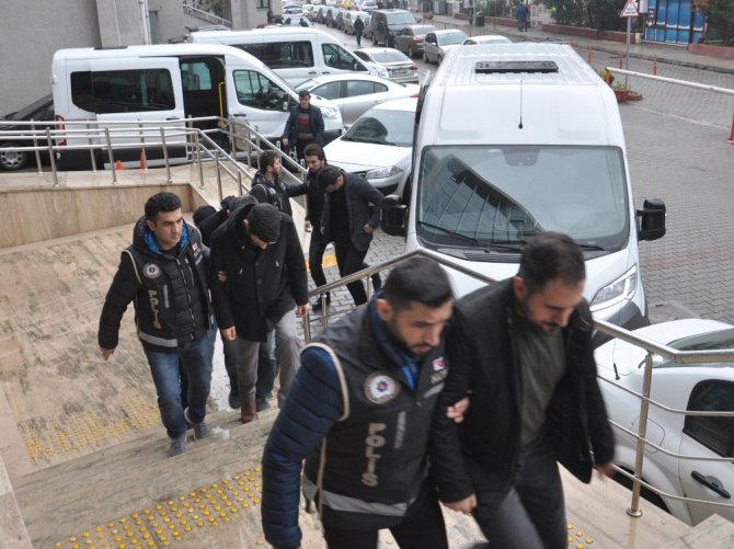 Zonguldak merkezli FETÖ operasyonunda 5 tutuklama