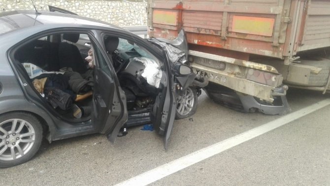 Antalya’da trafik kazası: 1 ölü, 4 yaralı