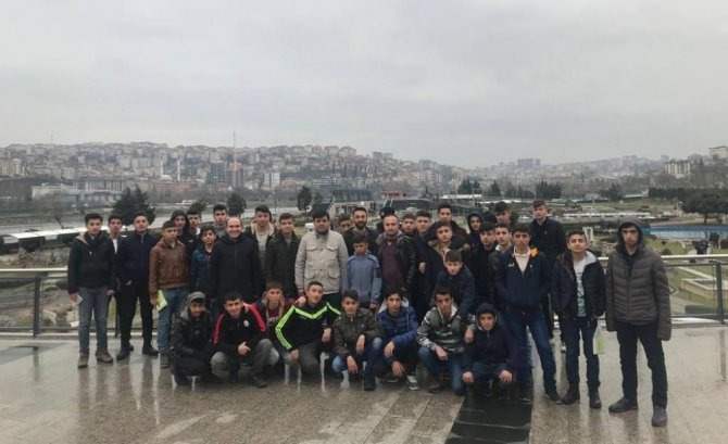 İlim Yayma Cemiyetinden öğrencilere İstanbul gezisi