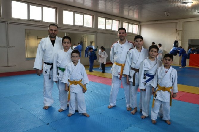 Aile boyu judo