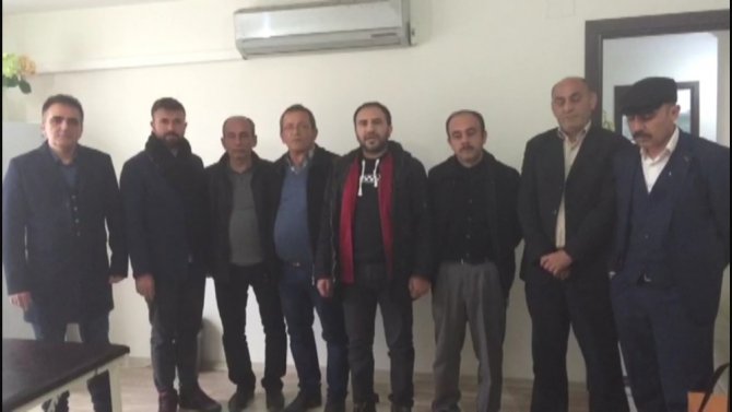 Osmaniye’de İYİ Parti yönetim kurulu üyeleri istifa etti