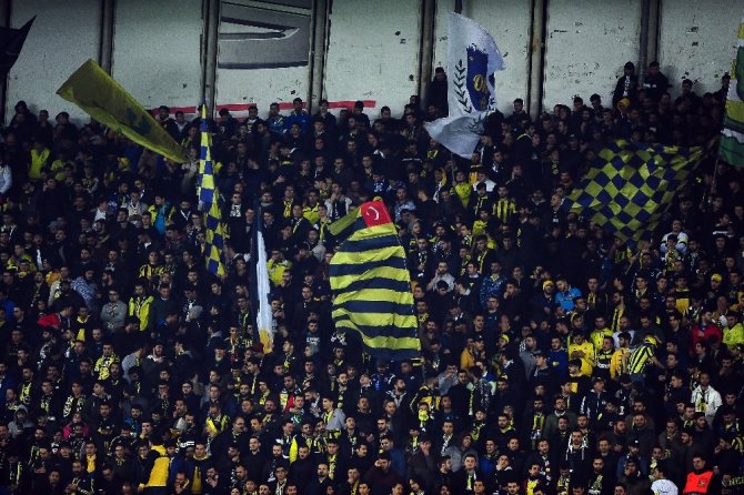 UEFA Avrupa Ligi: Fenerbahçe: 0 - Zenit: 0 (Maç devam ediyor)