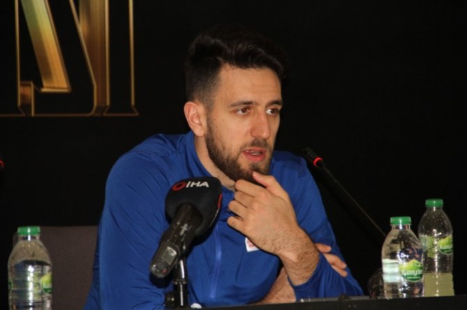 Ergin Ataman: “Türk basketbolunun nasıl bu duruma geldiğinin sorgulanması lazım”
