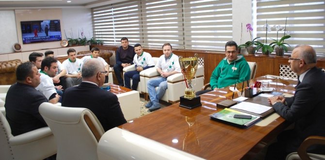 Şampiyonluk sevincini Başkan Kayda ile paylaştılar