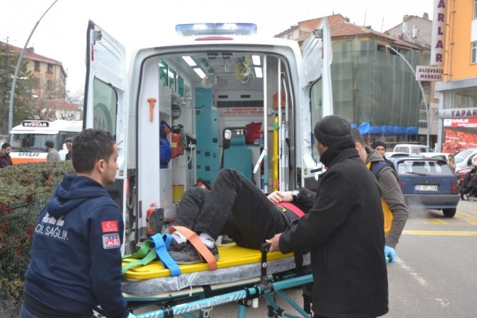Karaman’da motosikletin çarptığı yaya yaralandı