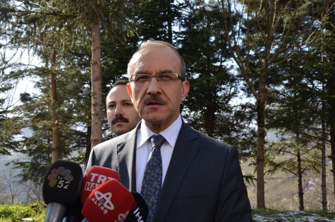 Vali Yavuz: “Heyelandan 17 bina ve 27 vatandaş etkilendi”
