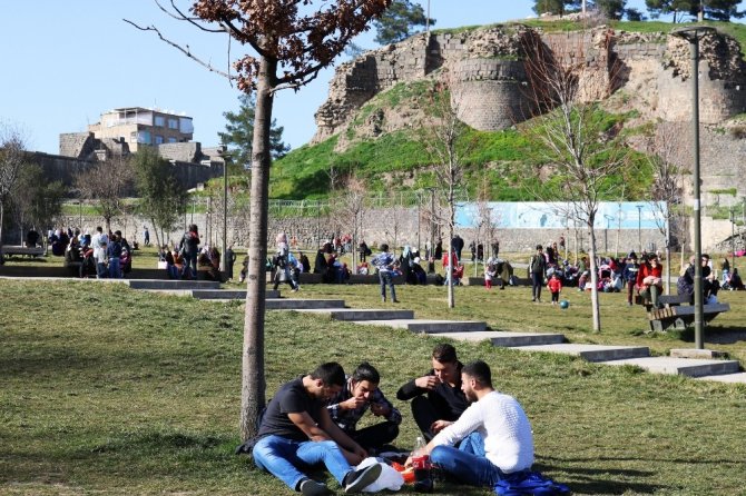 Diyarbakır’da bahar havası