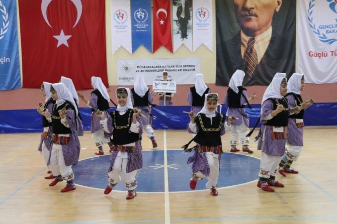 Karaman’da okullararası halk oyunları il birinciliği yarışması sona erdi