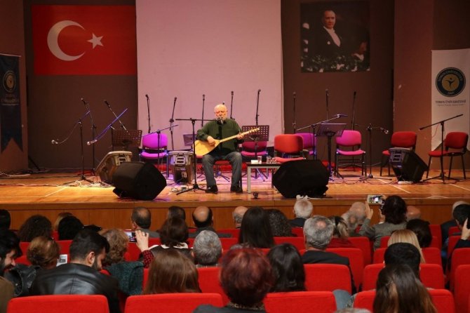 Musa Eroğlu, Toros Üniversitesi öğrencilerini mest etti