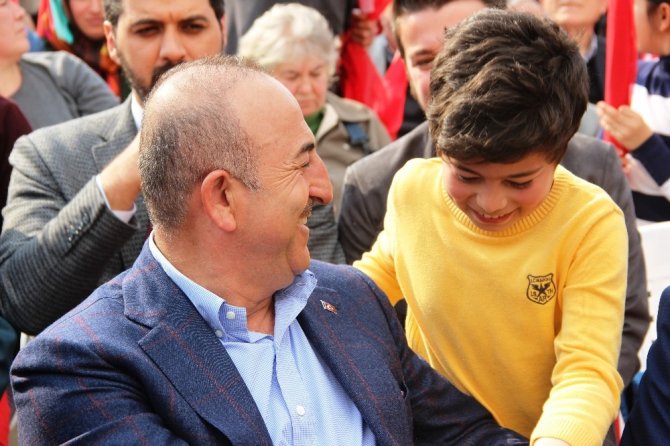 Bakan Çavuşoğlu: “Zillet ittifakı, vatan hainleri, terör örgütleri birlik içerisinde”