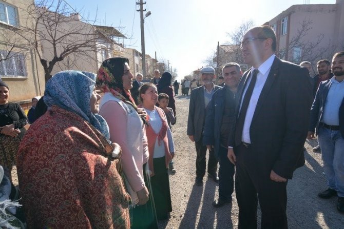 Başkan Mustafa Çöl’e ev ziyaretinde davul ve zurnalı karşılama